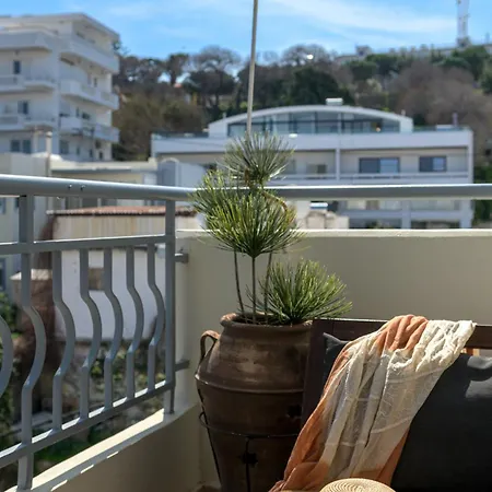 Sea And The Apartamento *