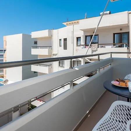 Sea And The 公寓 *