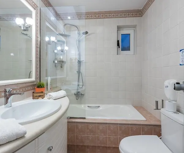 Sea And The Apartament *